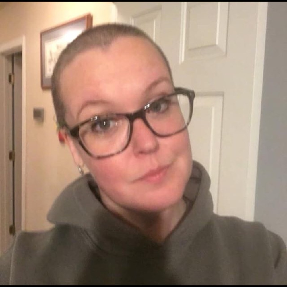 Meet your Posher, Leslie